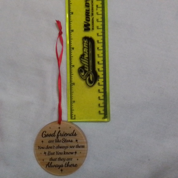 NIB "Good Friends" Acrylic and " Family" Ceramic  Holiday Ornaments Set - Picture 7 of 16